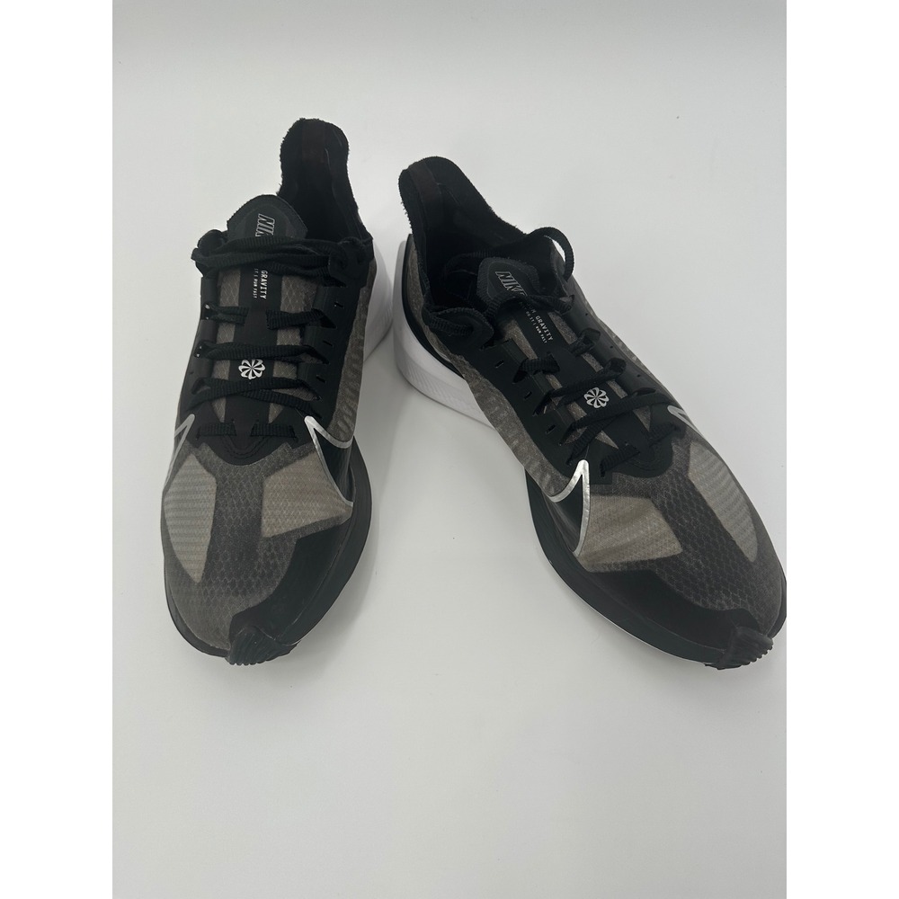 Nike Zoom Gravity women's running shoes‎ in size 10